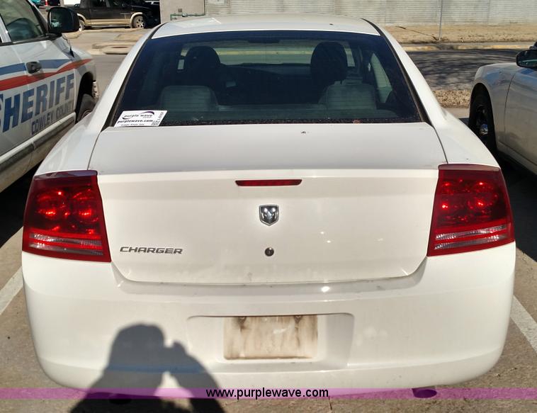 image for item L6107 2007 Dodge Charger