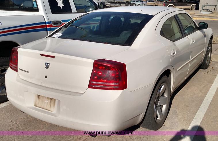 image for item L6107 2007 Dodge Charger