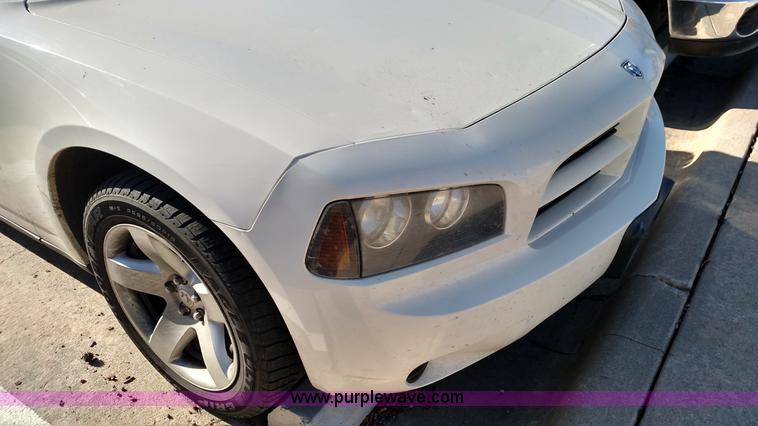 image for item L6107 2007 Dodge Charger