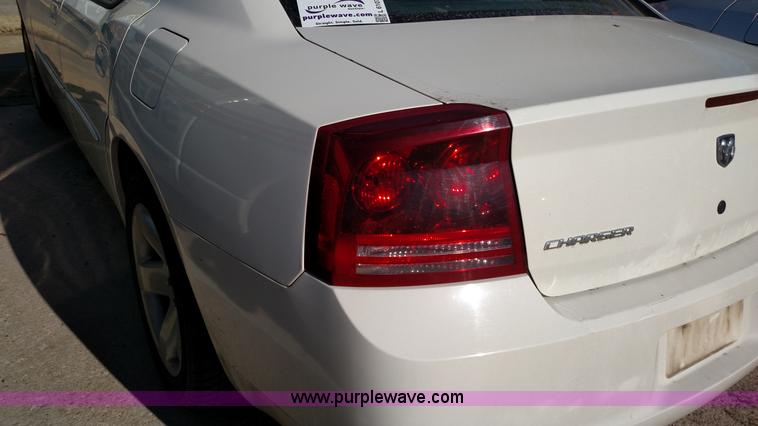 image for item L6107 2007 Dodge Charger