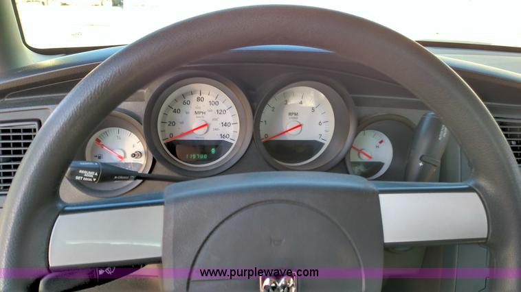 image for item L6107 2007 Dodge Charger