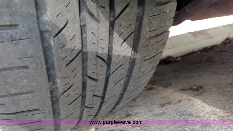 image for item L6108 2009 Dodge Charger SE