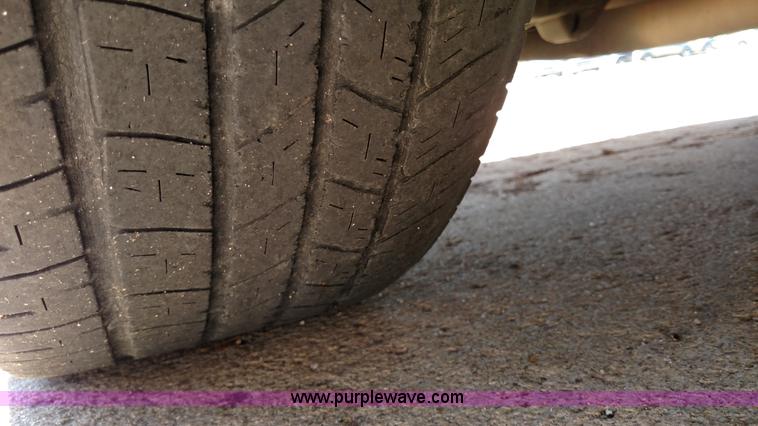 image for item L6108 2009 Dodge Charger SE