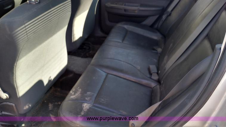 image for item L6108 2009 Dodge Charger SE