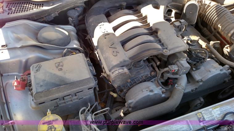 image for item L6108 2009 Dodge Charger SE