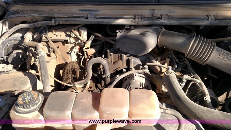 image for item L6109 2001 Ford F250 Super Duty SuperCab pickup truck