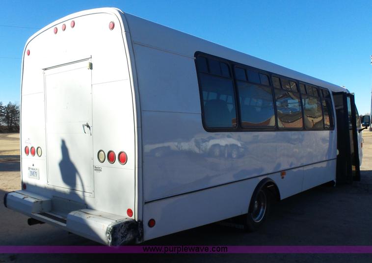 image for item L6210 1997 Freightliner Champion school bus