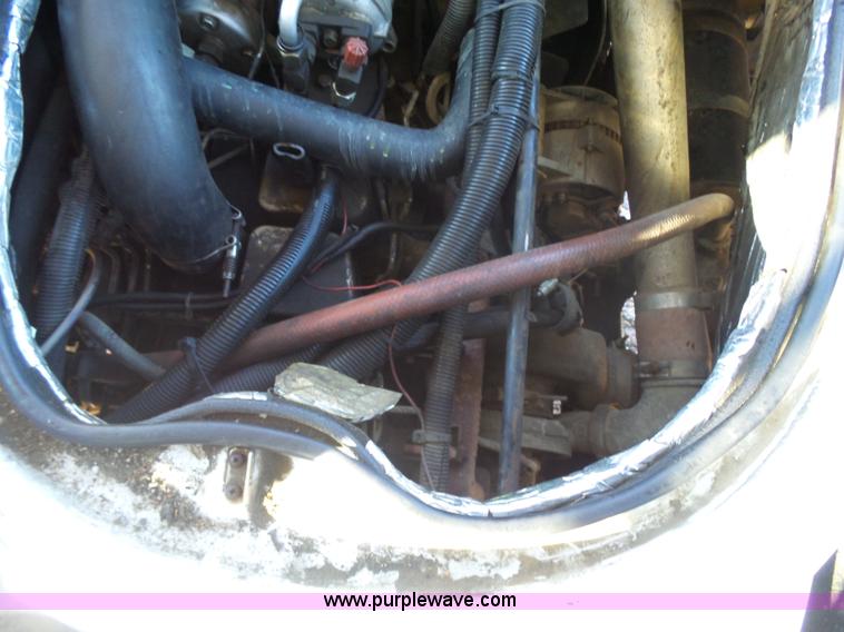 image for item L6210 1997 Freightliner Champion school bus