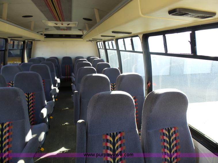 image for item L6210 1997 Freightliner Champion school bus