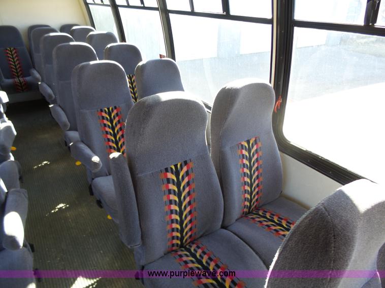 image for item L6210 1997 Freightliner Champion school bus