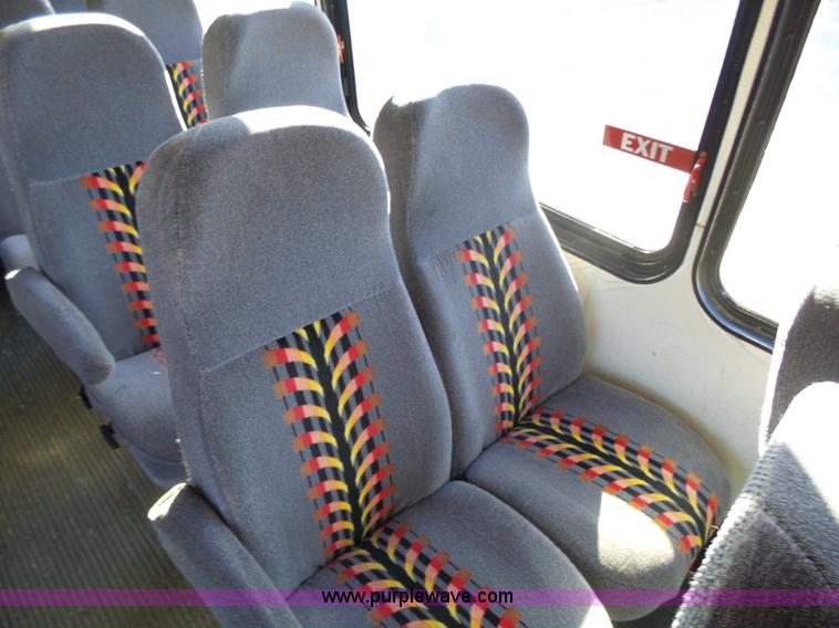 image for item L6210 1997 Freightliner Champion school bus