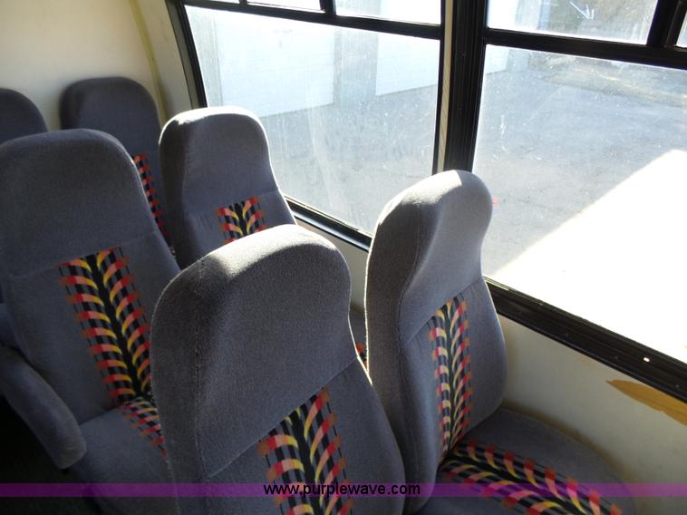 image for item L6210 1997 Freightliner Champion school bus