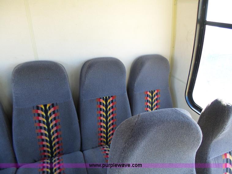 image for item L6210 1997 Freightliner Champion school bus