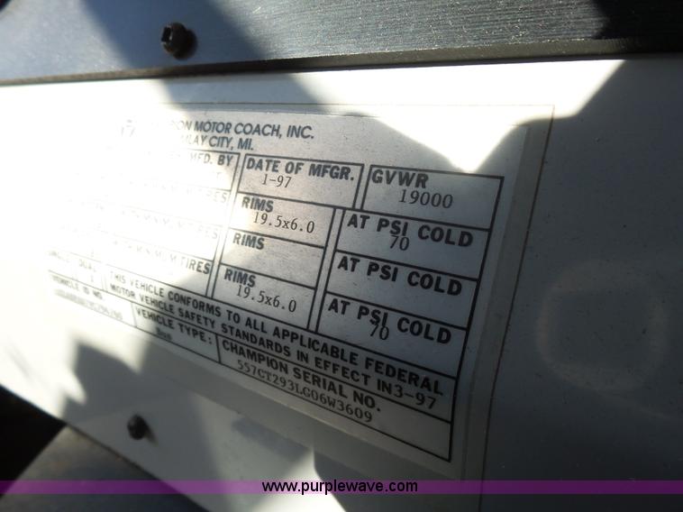 image for item L6210 1997 Freightliner Champion school bus