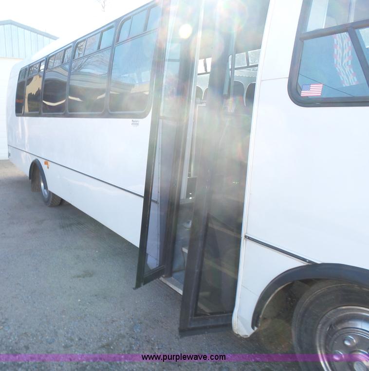 image for item L6210 1997 Freightliner Champion school bus