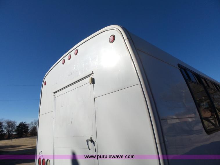 image for item L6210 1997 Freightliner Champion school bus