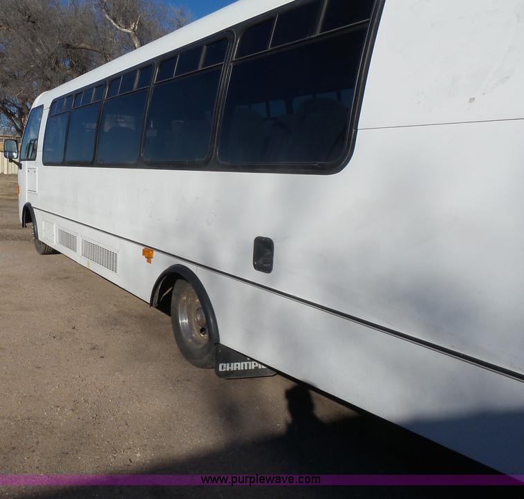 image for item L6210 1997 Freightliner Champion school bus