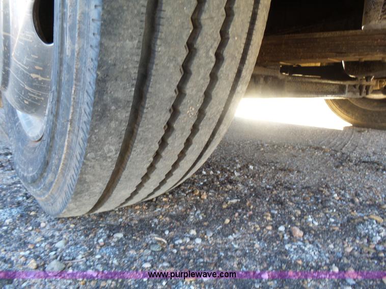 image for item L6210 1997 Freightliner Champion school bus