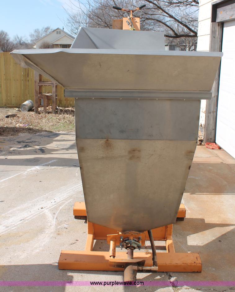 image for item L6779 Geo-loop 50-500 geothermal water well grout machine