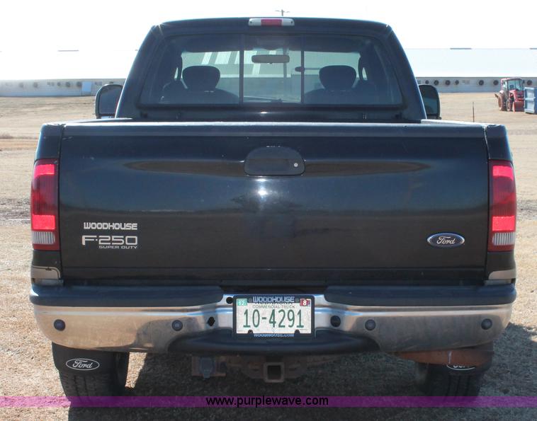 image for item L6785 2003 Ford F250 Super Duty Lariat SuperCab pickup truck