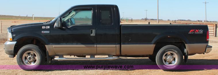 image for item L6785 2003 Ford F250 Super Duty Lariat SuperCab pickup truck