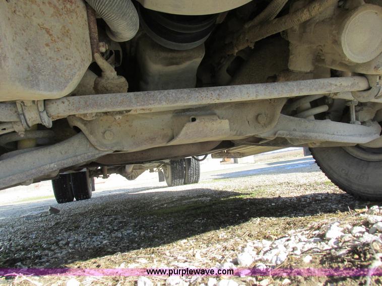 image for item L7004 1992 Chevrolet 3500 flatbed pickup truck