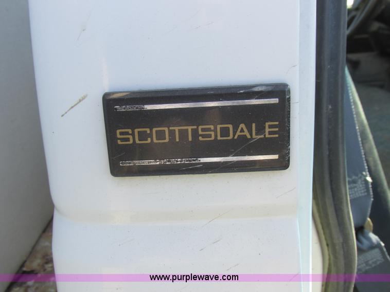 image for item L7004 1992 Chevrolet 3500 flatbed pickup truck