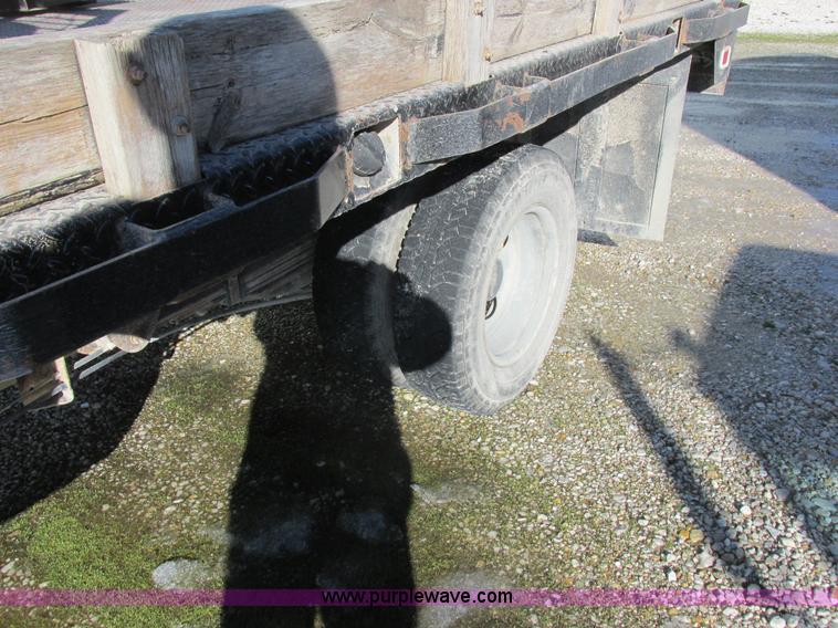 image for item L7005 1998 Chevrolet 3500 flatbed pickup truck