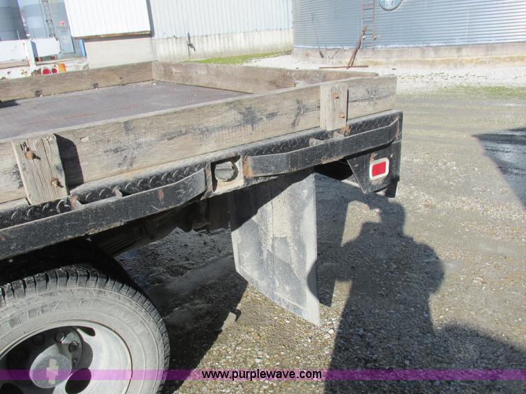 image for item L7005 1998 Chevrolet 3500 flatbed pickup truck