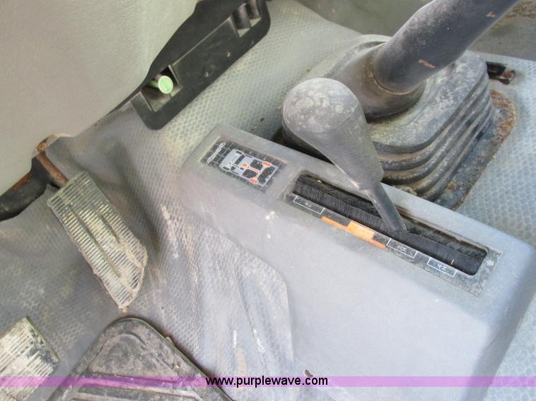 image for item L7005 1998 Chevrolet 3500 flatbed pickup truck