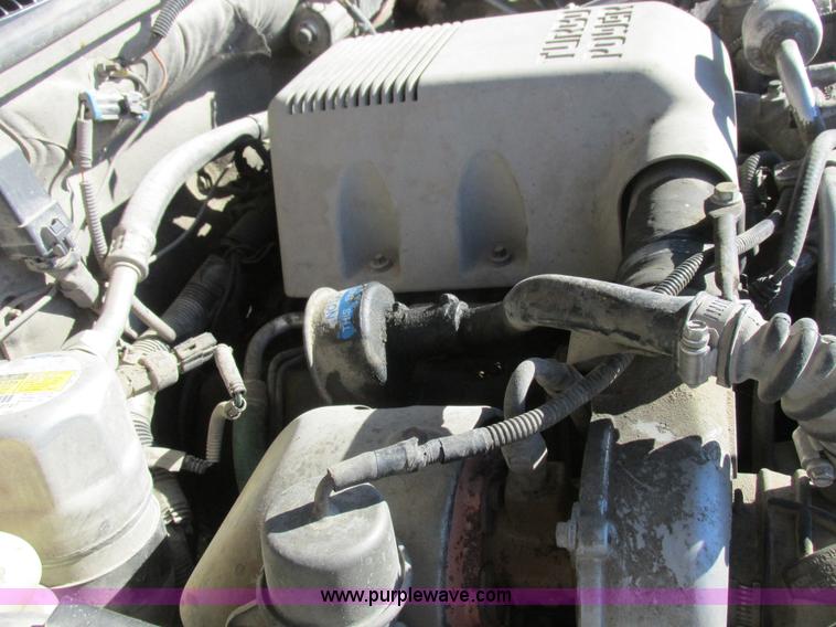 image for item L7005 1998 Chevrolet 3500 flatbed pickup truck