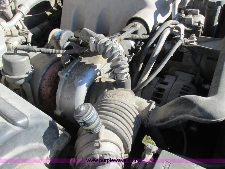 image for item L7005 1998 Chevrolet 3500 flatbed pickup truck