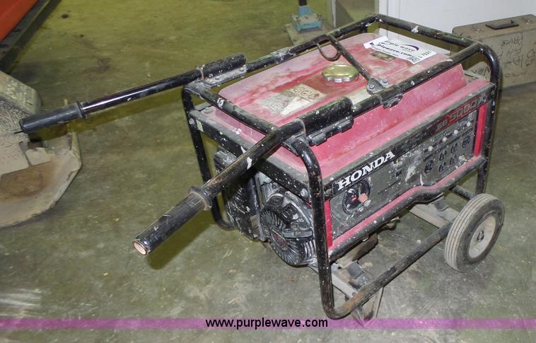 image for item L7031 Honda EB5000 generator