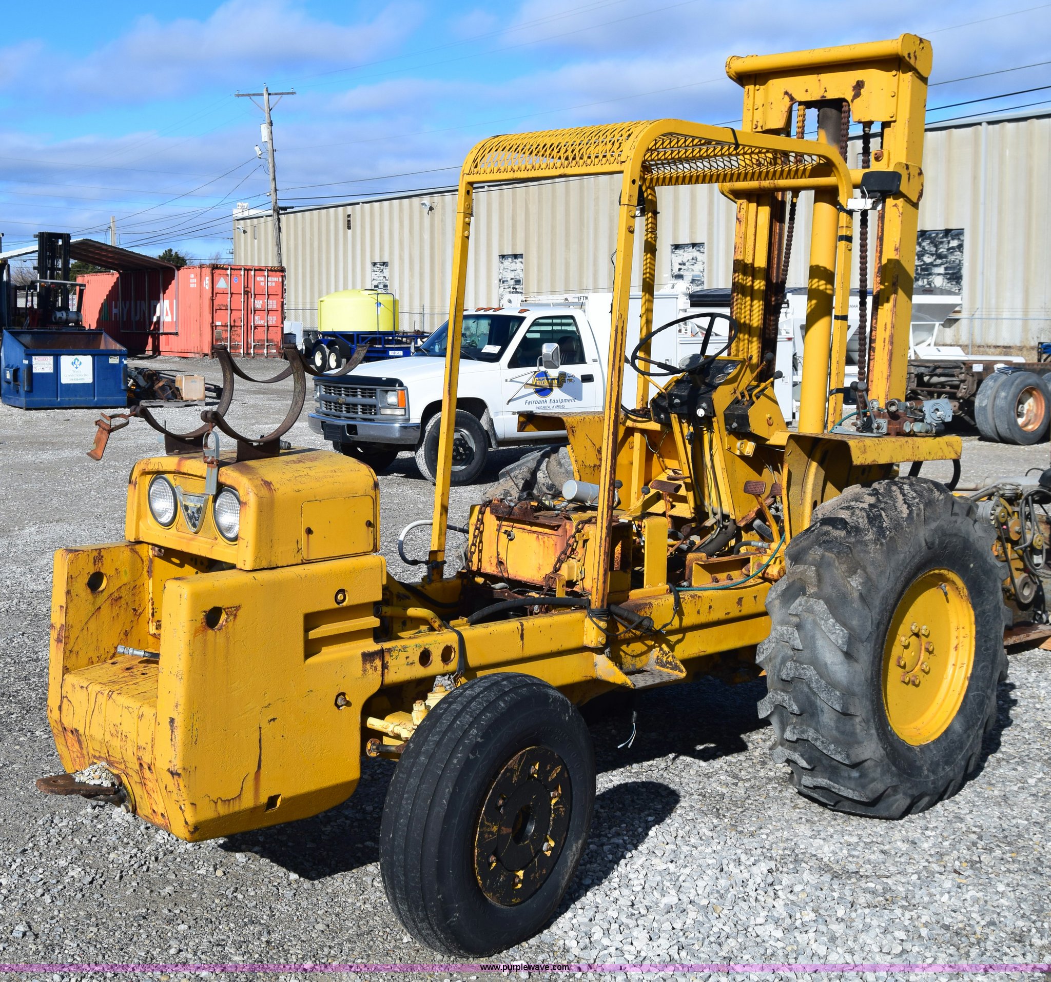Massey Ferguson 2500 forklift in Wichita, KS Item K4472 sold Purple