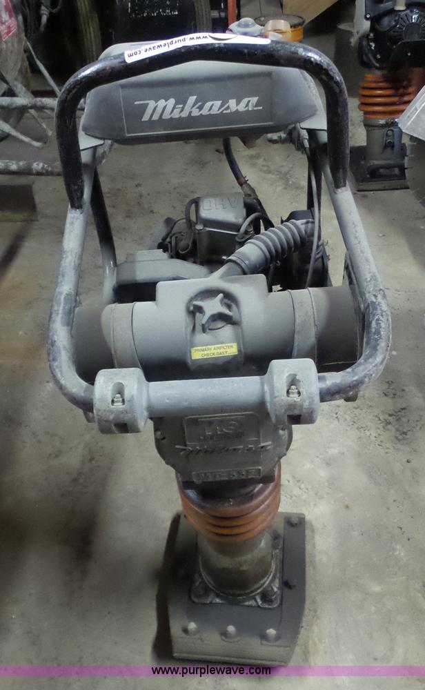 image for item BF9162 Multiquip Mikasa MT-55F rammer