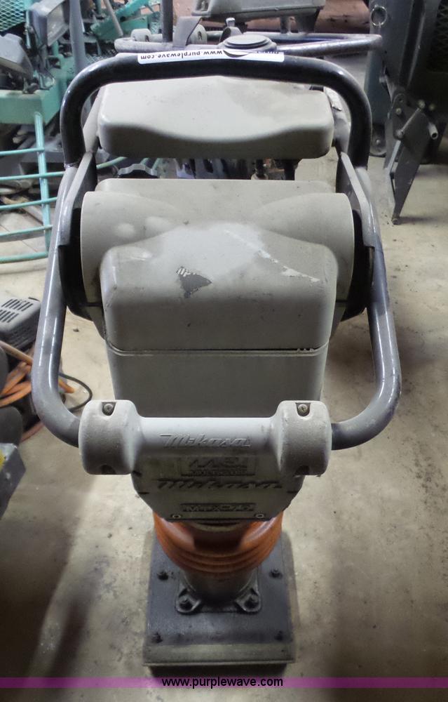 image for item BF9163 Multiquip Mikasa MTX-70 rammer