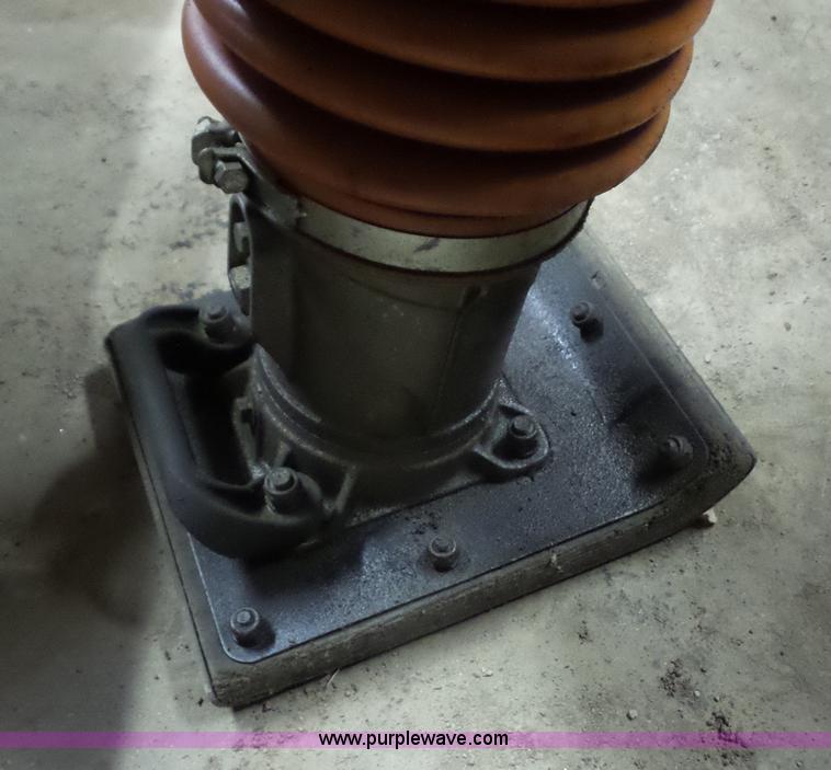 image for item BF9163 Multiquip Mikasa MTX-70 rammer