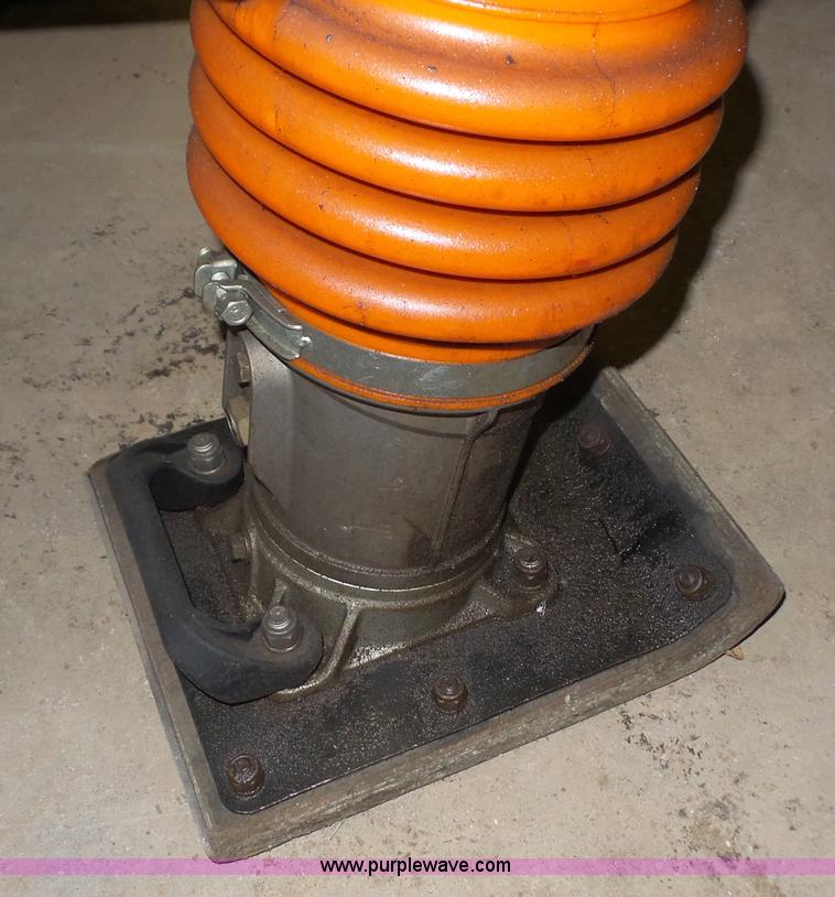 image for item BF9163 Multiquip Mikasa MTX-70 rammer