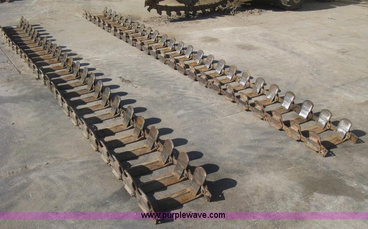 image for item BP9625 Loegering tire crawlers