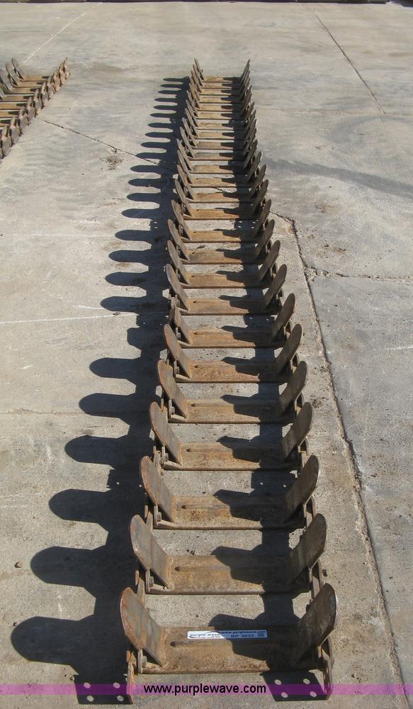 image for item BP9625 Loegering tire crawlers