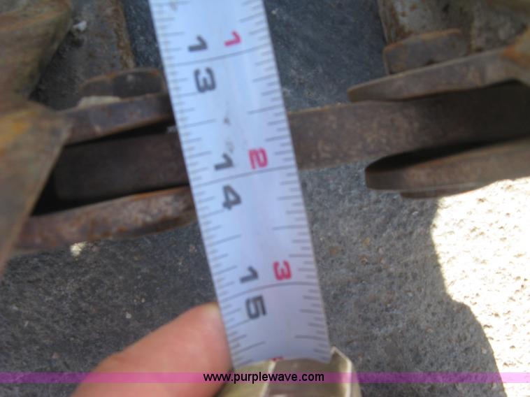 image for item BP9625 Loegering tire crawlers