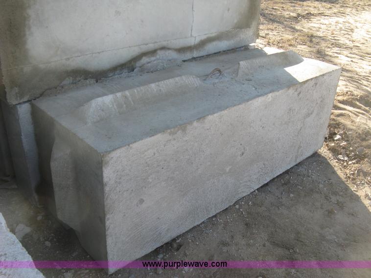 image for item BP9629 (18) concrete bunker blocks