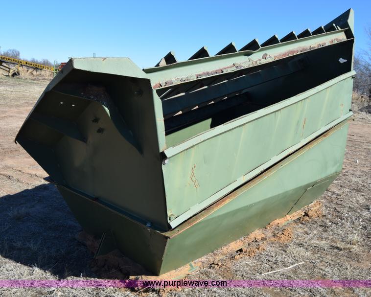 image for item BW9297 Grizzly hopper