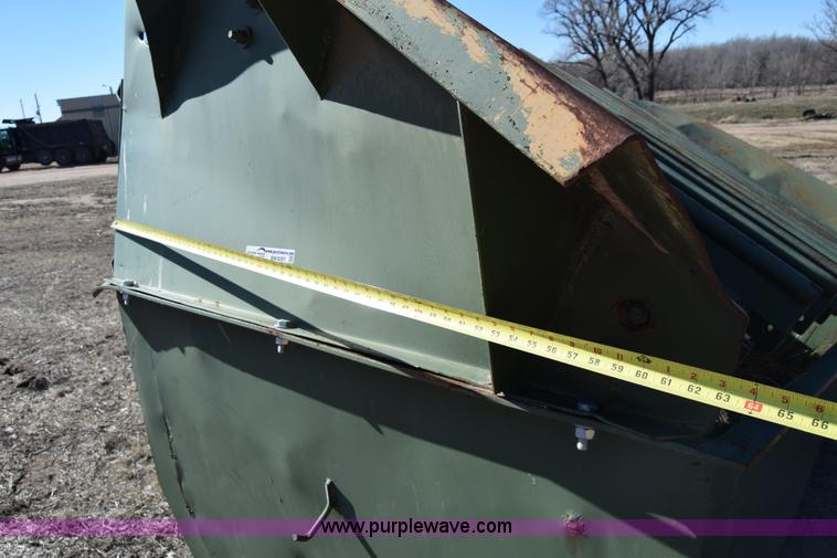 image for item BW9297 Grizzly hopper