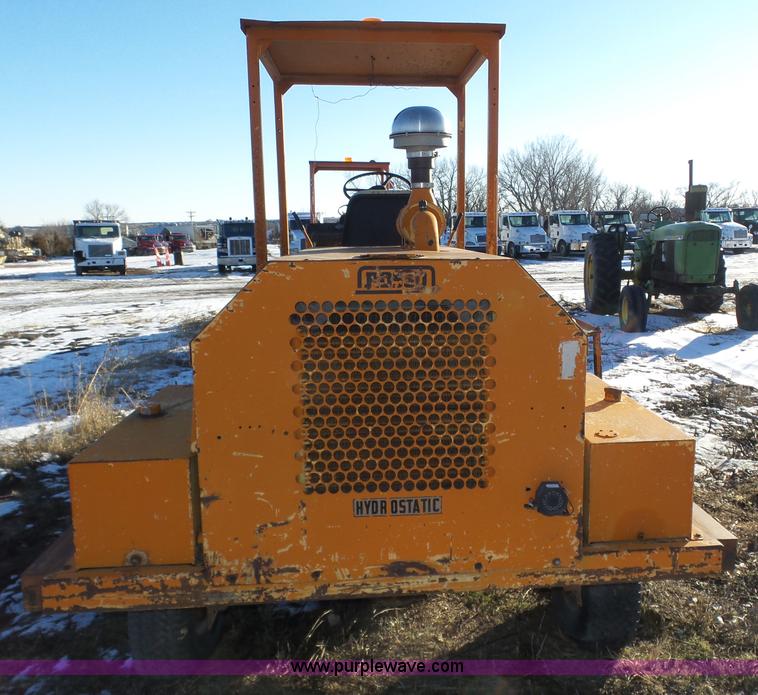 image for item G9833 Rosco RB-38 broom