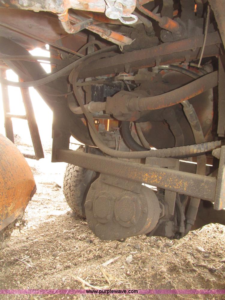 image for item G9833 Rosco RB-38 broom