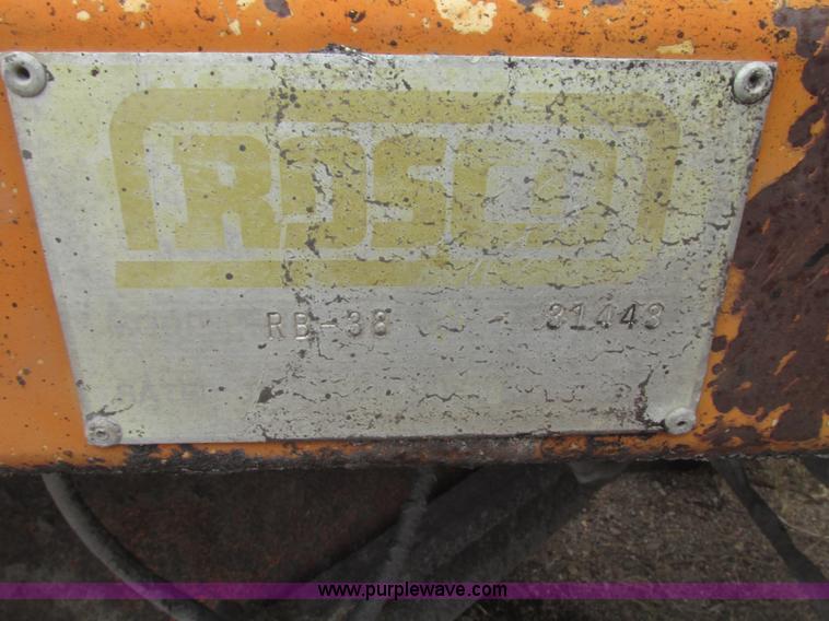 image for item G9833 Rosco RB-38 broom