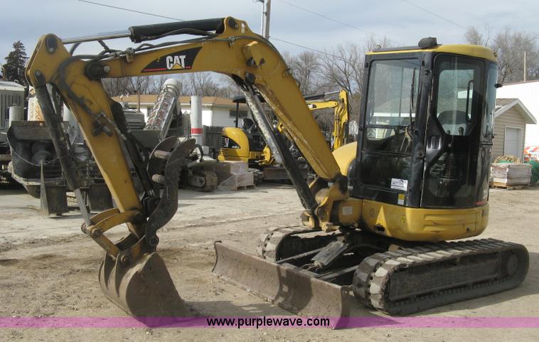 image for item J2925 2006 Caterpillar 304CR compact excavator
