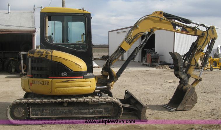 image for item J2925 2006 Caterpillar 304CR compact excavator