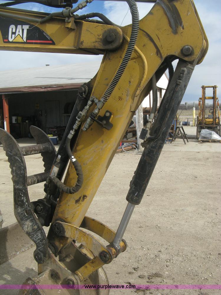 image for item J2925 2006 Caterpillar 304CR compact excavator
